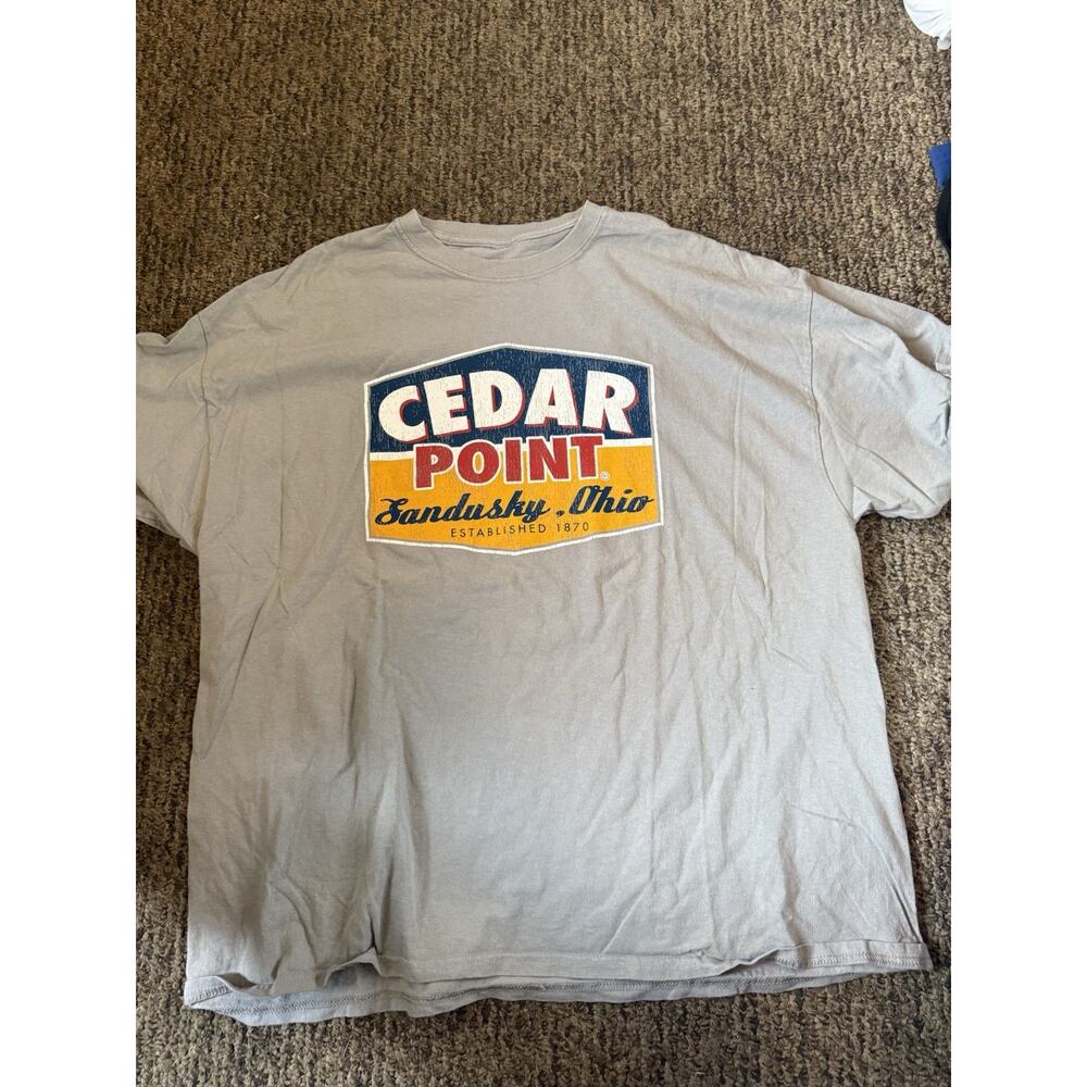 Cedar Point Sandusky Ohio XL Gray T-Shirt Retro Distressed Logo Amusement Park
